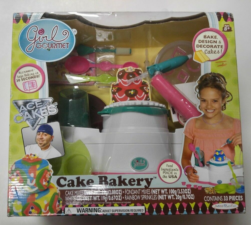 Vintage Ace Of Cakes Girl Gourmet Cake 33 Piece Bakery Set. New In Package!